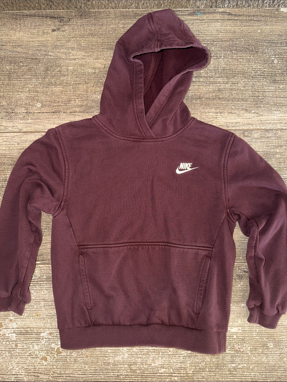 Nike big kids unisex maroon hooded sweatshirt